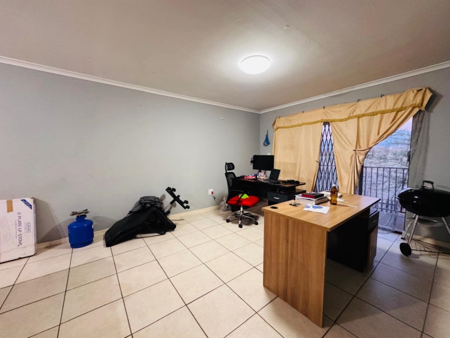2 Bedroom Property for Sale in Fairview Golf Estate Western Cape